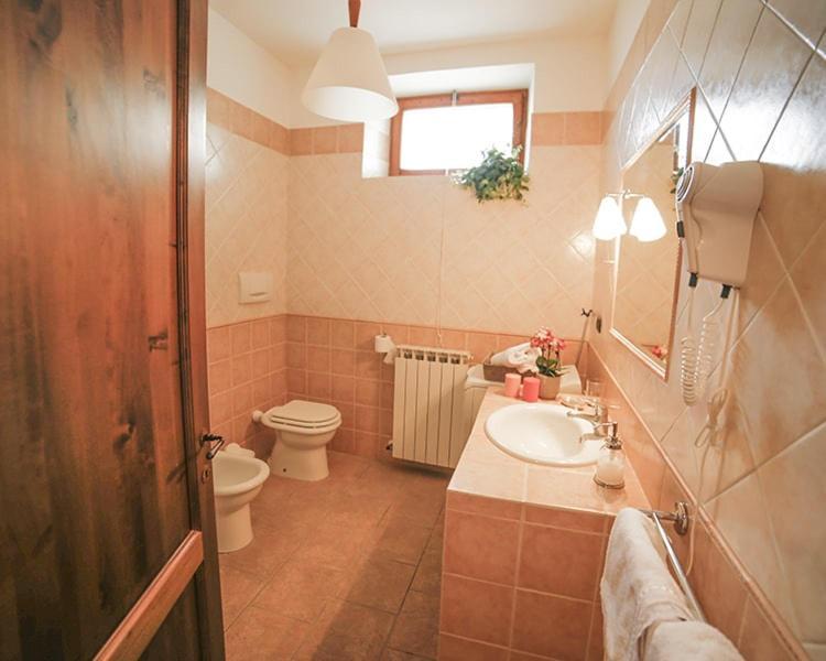 Palazzo Le Muse Apartments Bevagna Extérieur photo